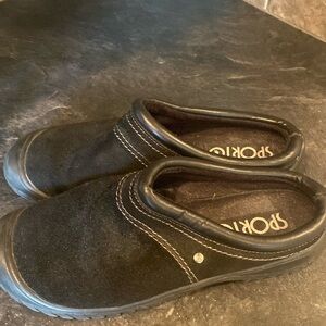 Sporto. Black slip on shoes.